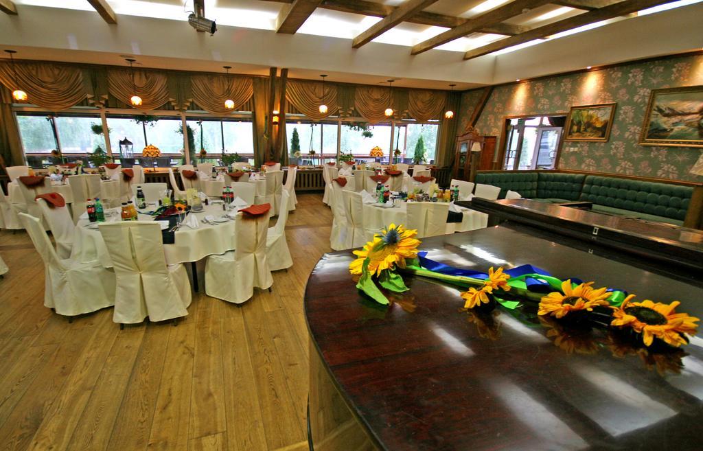 Hotel Niedzwiadek Wdzydze Kiszewskie Extérieur photo